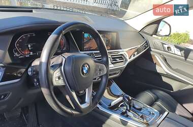 Позашляховик / Кросовер BMW X7 2021 в 
