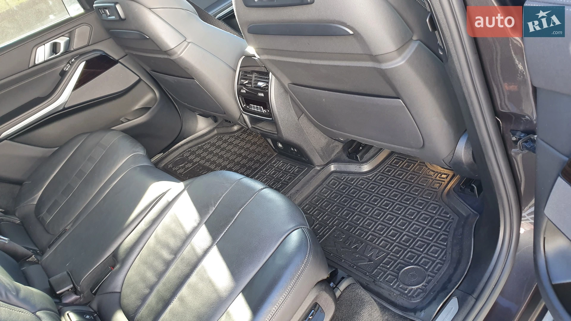2021 BMW X7 - мініатюра 9
