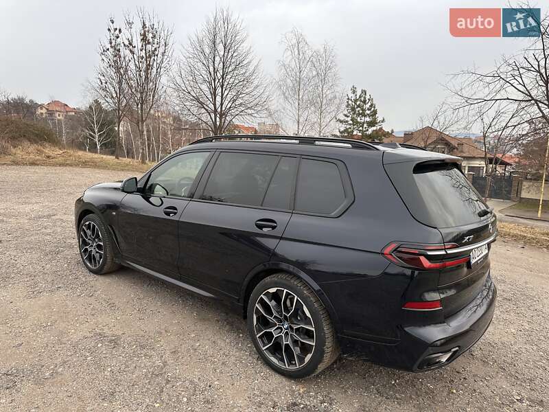 Внедорожник / Кроссовер BMW X7 2023 в Ужгороде