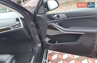 Позашляховик / Кросовер BMW X7 2021 в 