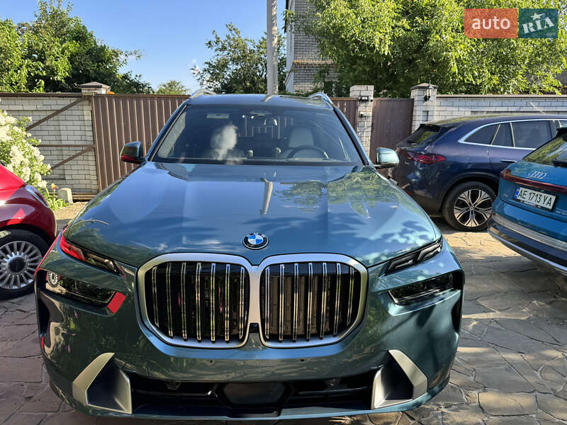 Позашляховик / Кросовер BMW X7 2023 в Дніпрі фото 6 Позашляховик / Кросовер BMW X7 2023 в Дніпрі