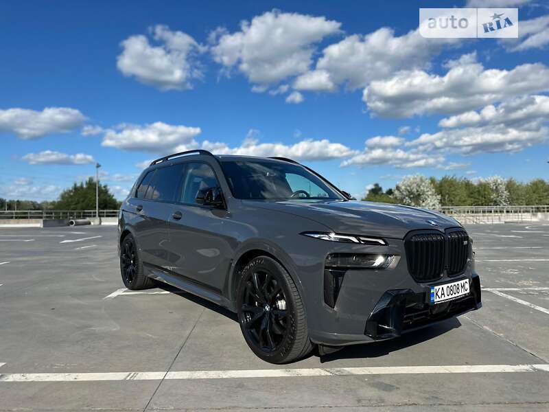 Внедорожник / Кроссовер BMW X7 2023 в Киеве