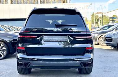 Позашляховик / Кросовер BMW X7 2024 в 