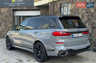 Внедорожник / Кроссовер BMW X7 2021 в 