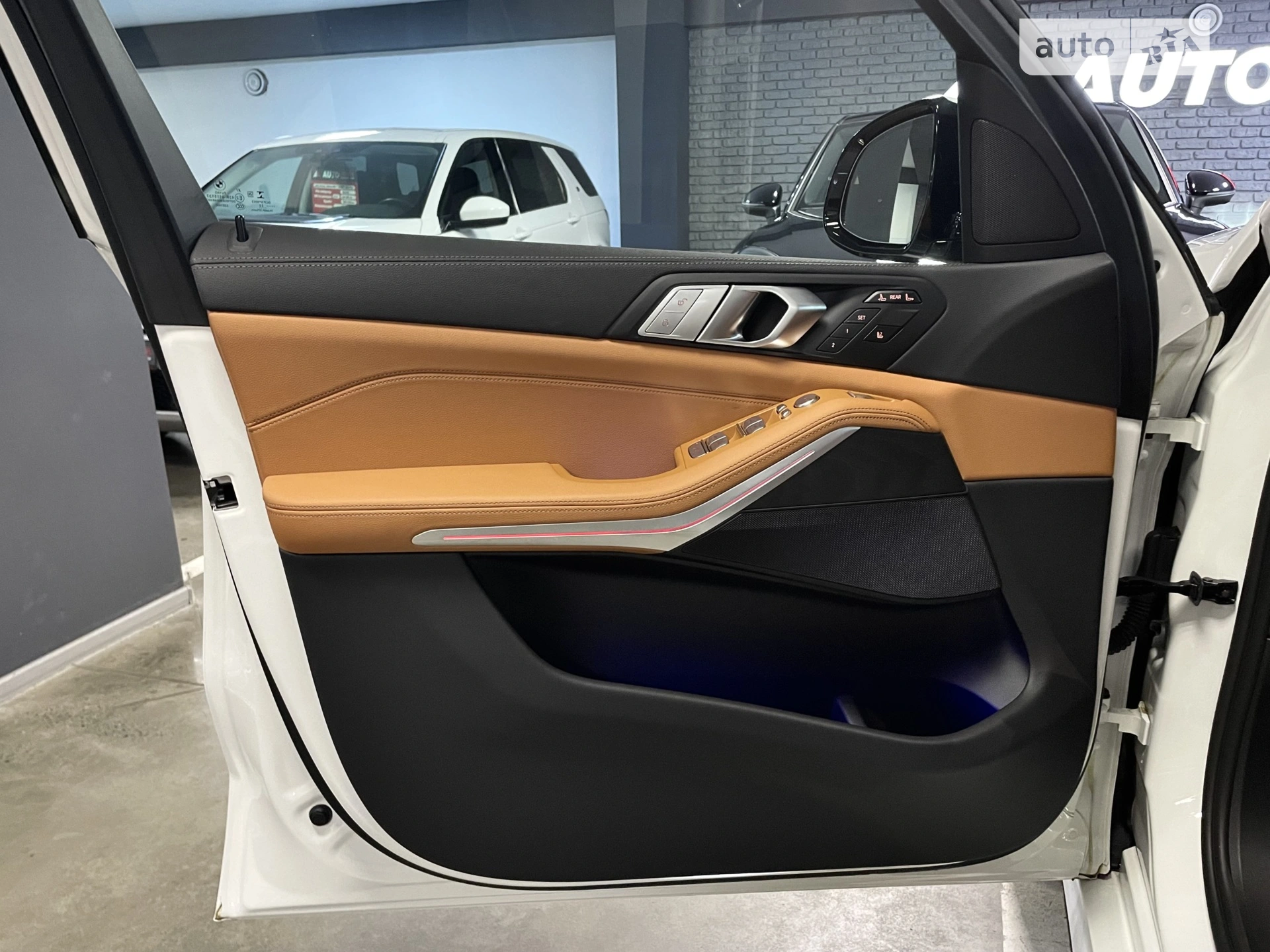 2022 BMW X7 - мініатюра 37