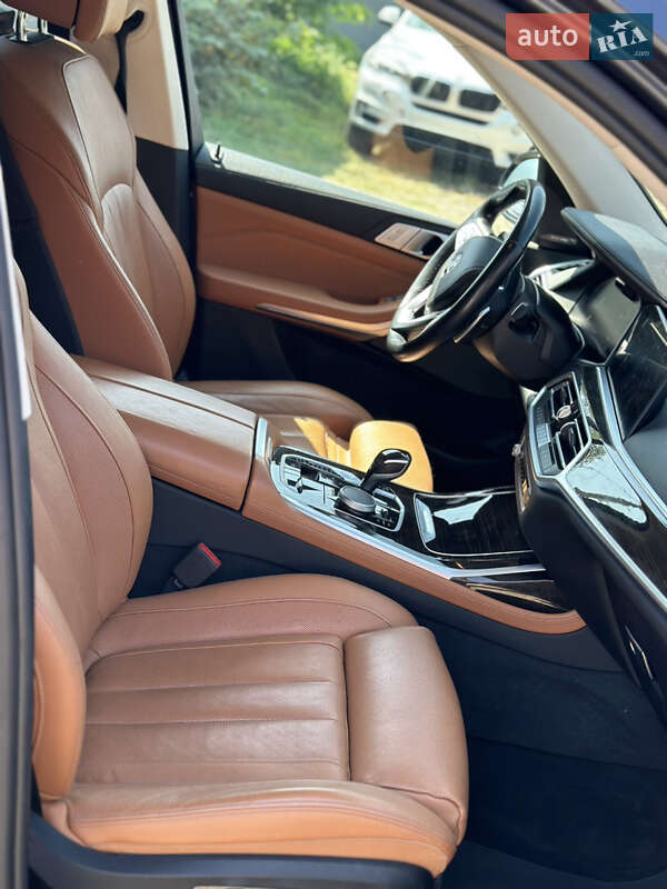 Внедорожник / Кроссовер BMW X7 2019 в Стрые