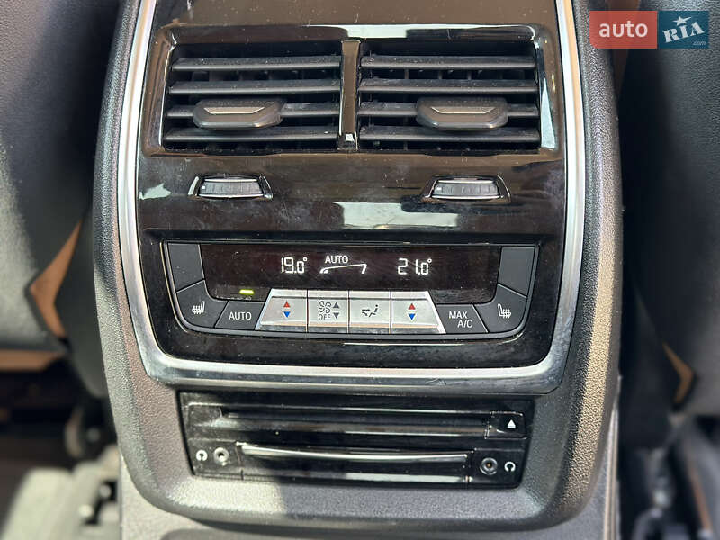 Внедорожник / Кроссовер BMW X7 2019 в Стрые
