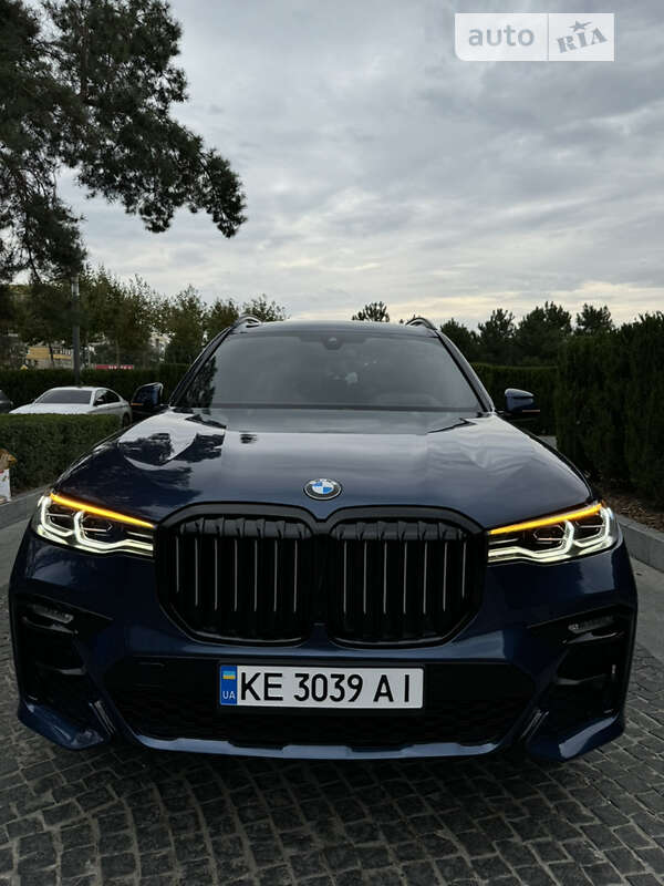 Позашляховик / Кросовер BMW X7 2022 в Дніпрі