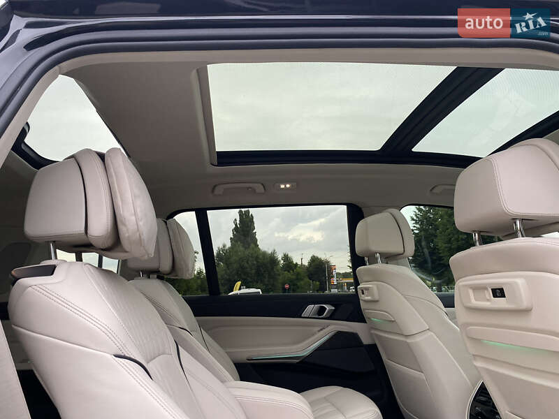 Внедорожник / Кроссовер BMW X7 2019 в Хмельницком