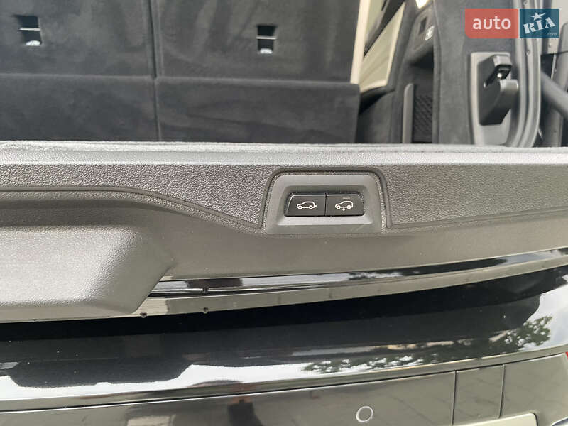 Внедорожник / Кроссовер BMW X7 2019 в Хмельницком