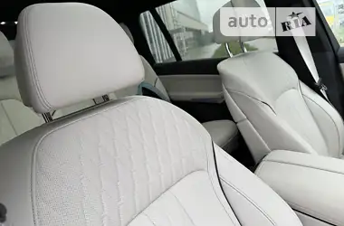 BMW X7 2023