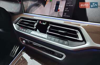 Позашляховик / Кросовер BMW X7 2019 в 