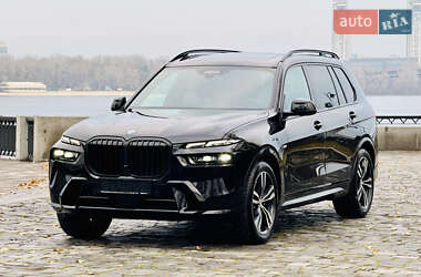 Внедорожник / Кроссовер BMW X7 2024 в Киеве