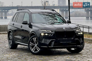 Внедорожник / Кроссовер BMW X7 2024 в Киеве