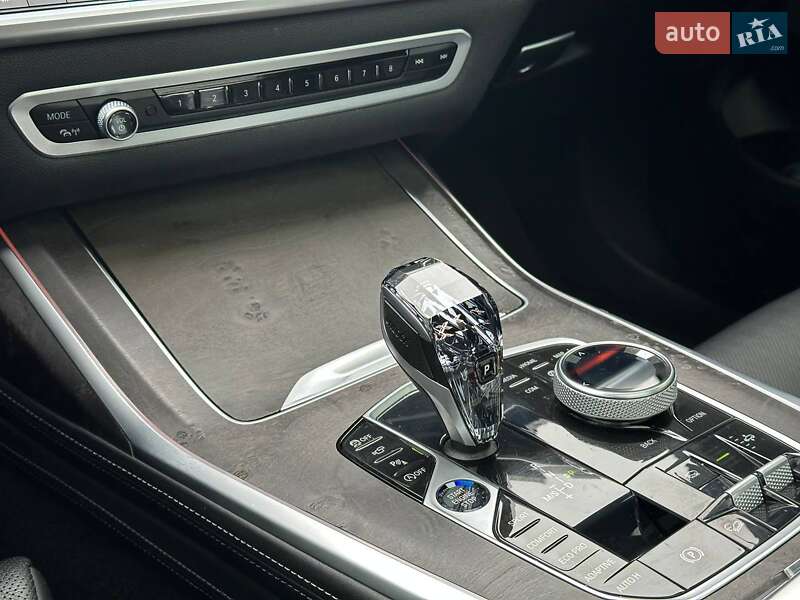 Внедорожник / Кроссовер BMW X7 2020 в Киеве