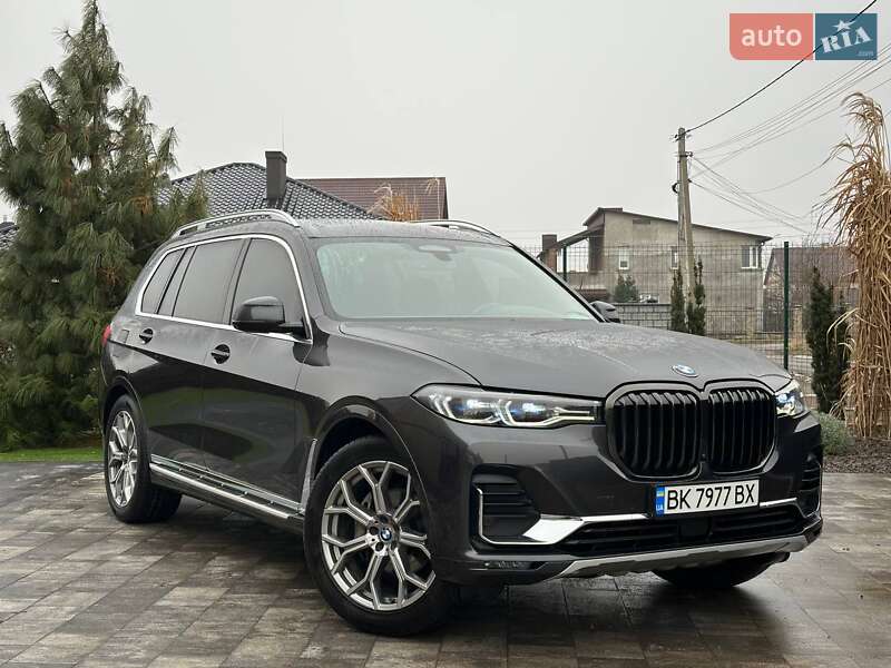 Внедорожник / Кроссовер BMW X7 2020 в Киеве