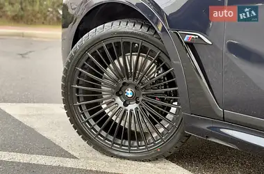 BMW X7 2022
