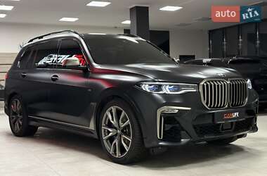 Внедорожник / Кроссовер BMW X7 2022 в 