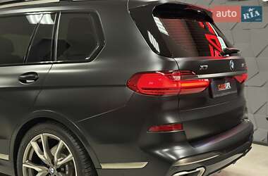Внедорожник / Кроссовер BMW X7 2022 в 