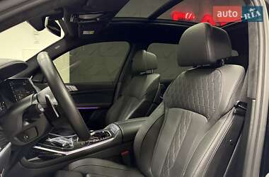 Внедорожник / Кроссовер BMW X7 2022 в 