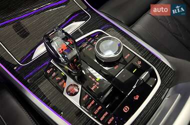 Внедорожник / Кроссовер BMW X7 2022 в 