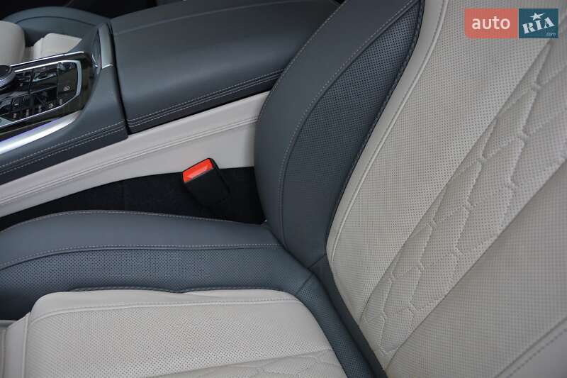 Внедорожник / Кроссовер BMW X7 2023 в Киеве