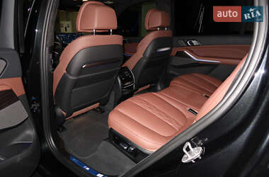 Внедорожник / Кроссовер BMW X7 2023 в 