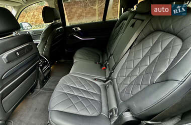Внедорожник / Кроссовер BMW X7 2024 в 