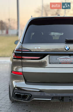 Внедорожник / Кроссовер BMW X7 2023 в 