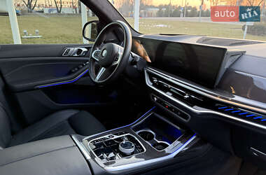 Внедорожник / Кроссовер BMW X7 2023 в 