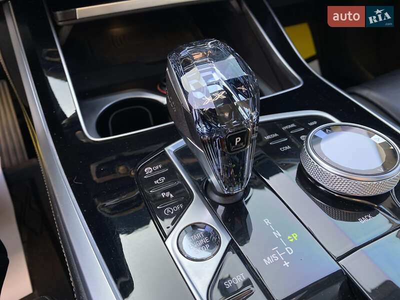 Внедорожник / Кроссовер BMW X7 2019 в Ужгороде