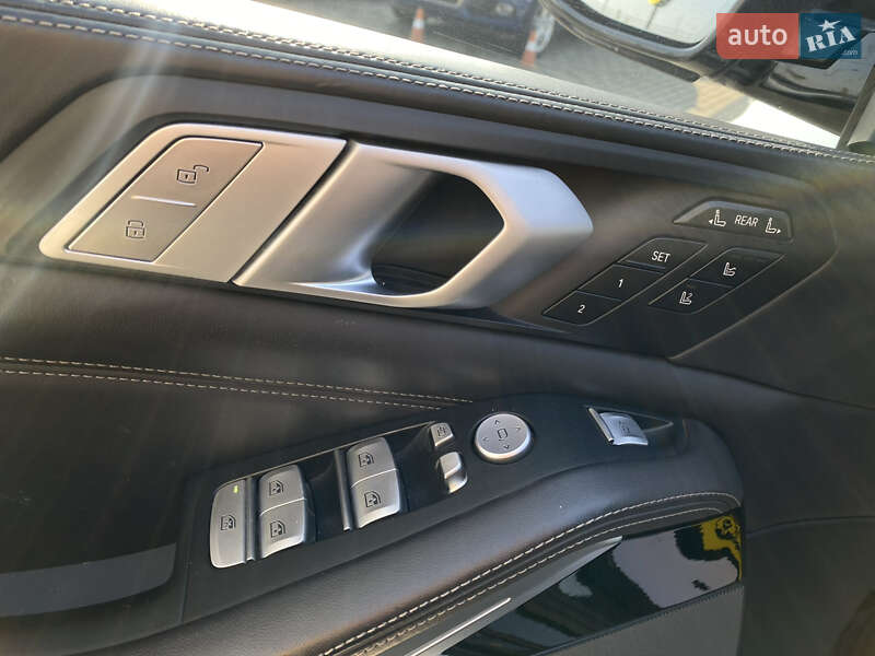Внедорожник / Кроссовер BMW X7 2019 в Ужгороде