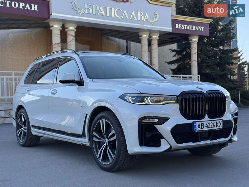 Позашляховик / Кросовер BMW X7 2020 в 