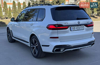 Позашляховик / Кросовер BMW X7 2020 в 