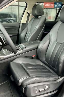 Внедорожник / Кроссовер BMW X7 2019 в 