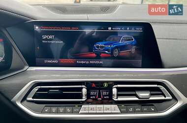 Внедорожник / Кроссовер BMW X7 2019 в 