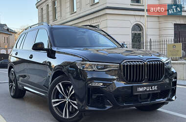 Внедорожник / Кроссовер BMW X7 2021 в 