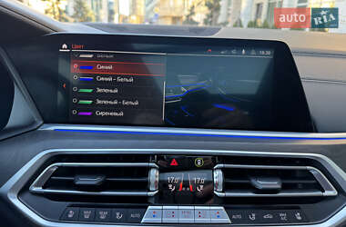 Внедорожник / Кроссовер BMW X7 2021 в 