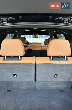 Внедорожник / Кроссовер BMW X7 2021 в 