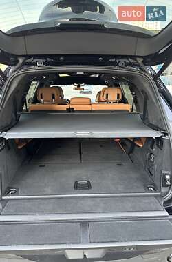 Внедорожник / Кроссовер BMW X7 2021 в 