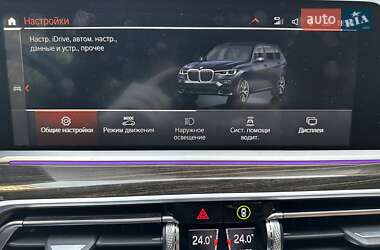 Внедорожник / Кроссовер BMW X7 2021 в 