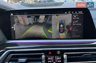 Внедорожник / Кроссовер BMW X7 2021 в 