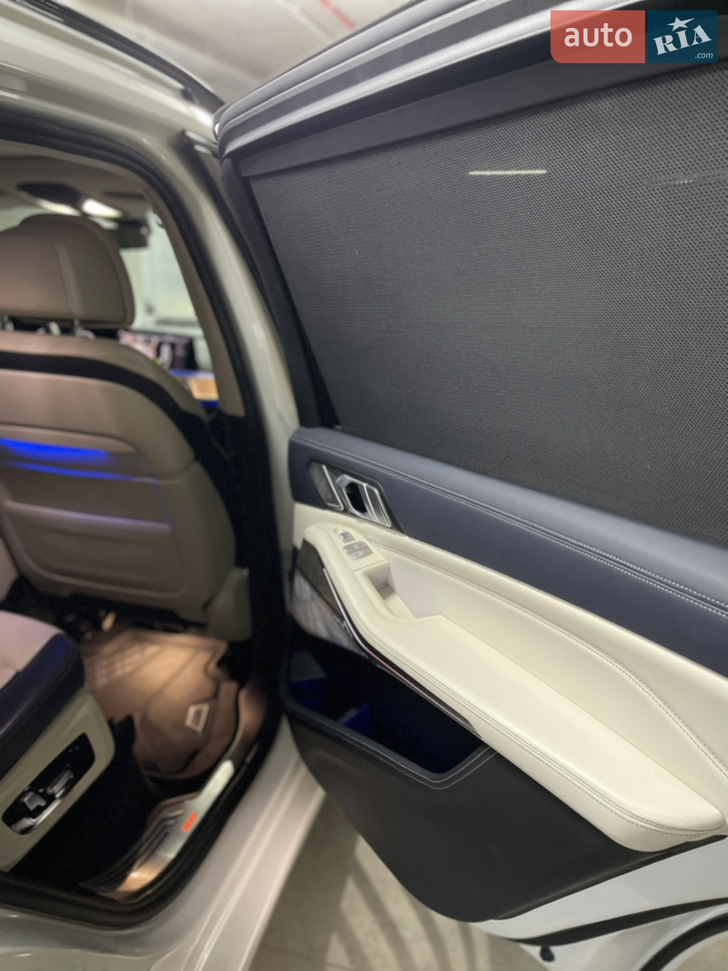 2020 BMW X7 - мініатюра 17