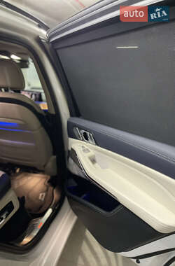 Внедорожник / Кроссовер BMW X7 2020 в 