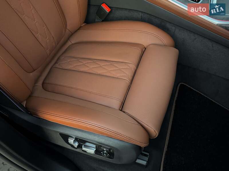 Позашляховик / Кросовер BMW X7 2024 в Одесі