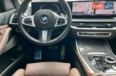 Внедорожник / Кроссовер BMW X7 2023 в 