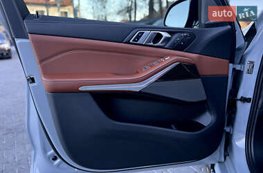 Позашляховик / Кросовер BMW X7 2024 в 