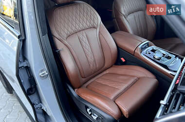 Позашляховик / Кросовер BMW X7 2024 в 