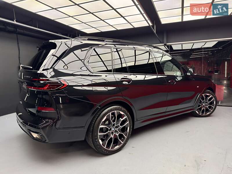 Позашляховик / Кросовер BMW X7 2024 в Києві