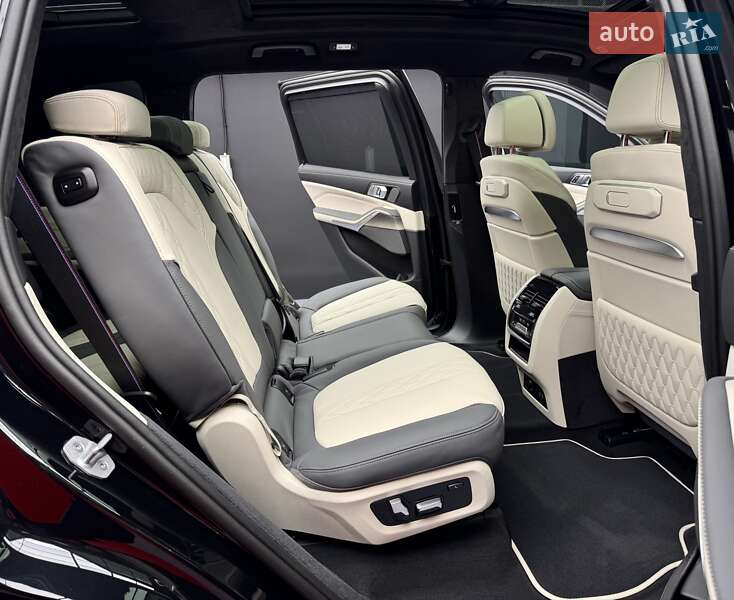 Позашляховик / Кросовер BMW X7 2024 в Києві